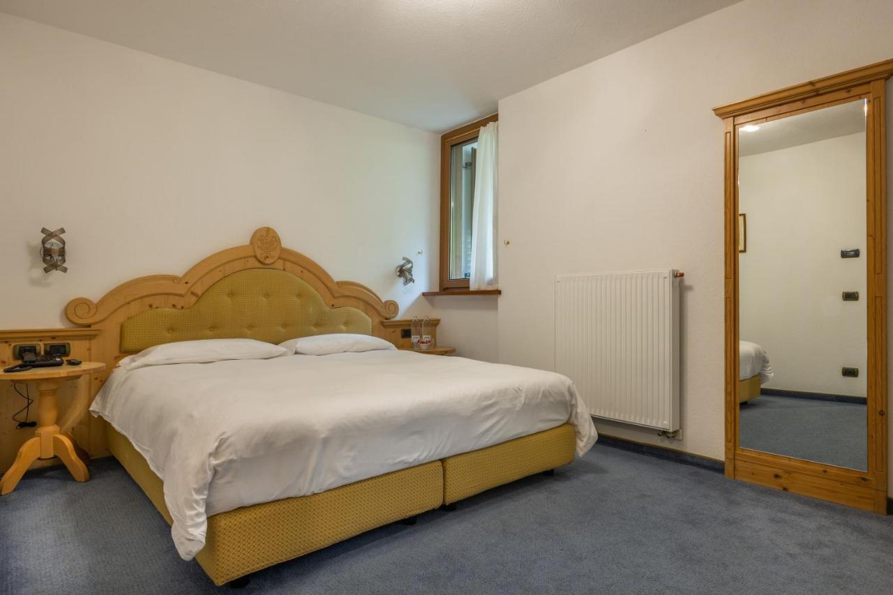 Hotel Stalon Alpine Chic (Adults Only) San Martino Di Castrozza Exterior photo