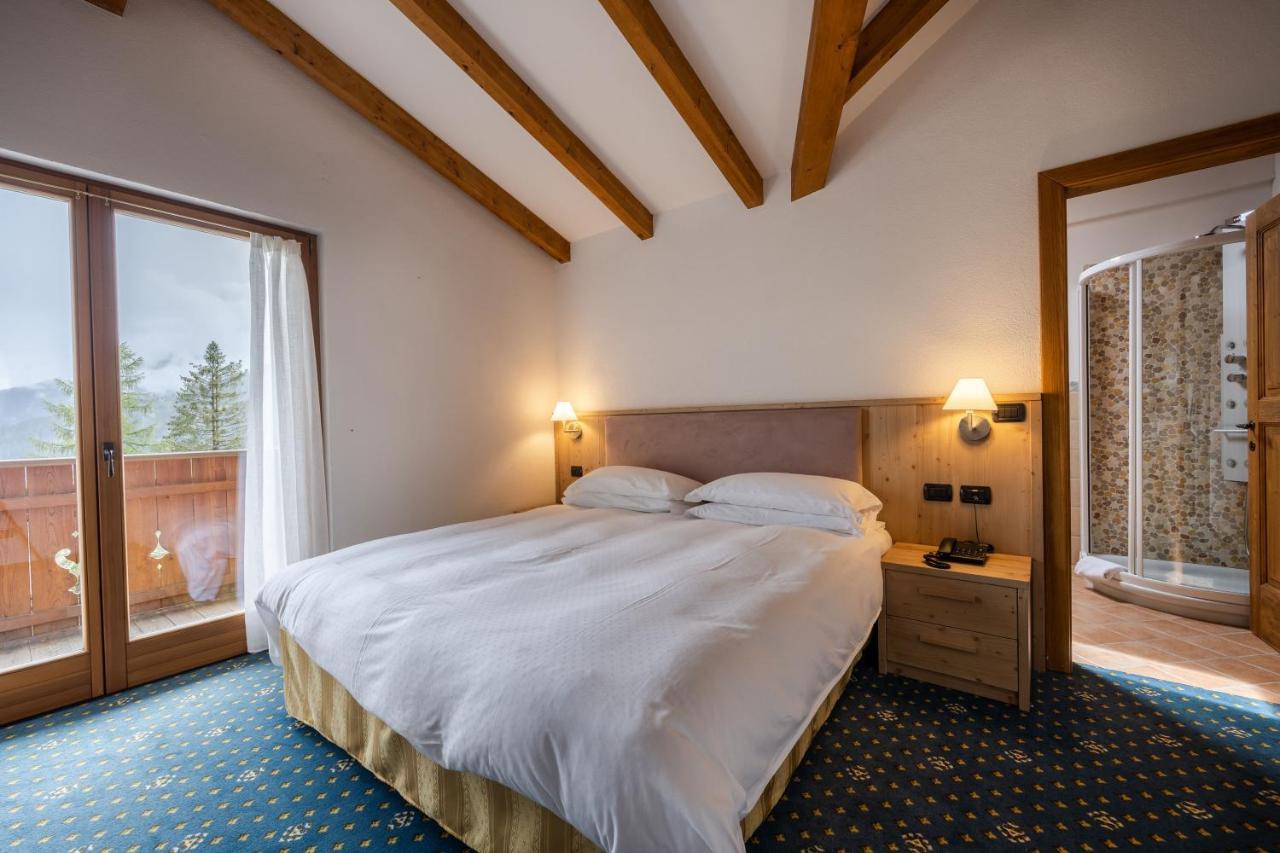 Hotel Stalon Alpine Chic (Adults Only) San Martino Di Castrozza Exterior photo