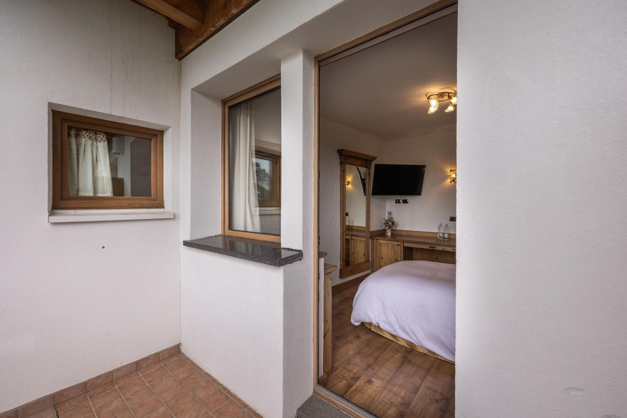 Hotel Stalon Alpine Chic (Adults Only) San Martino Di Castrozza Exterior photo