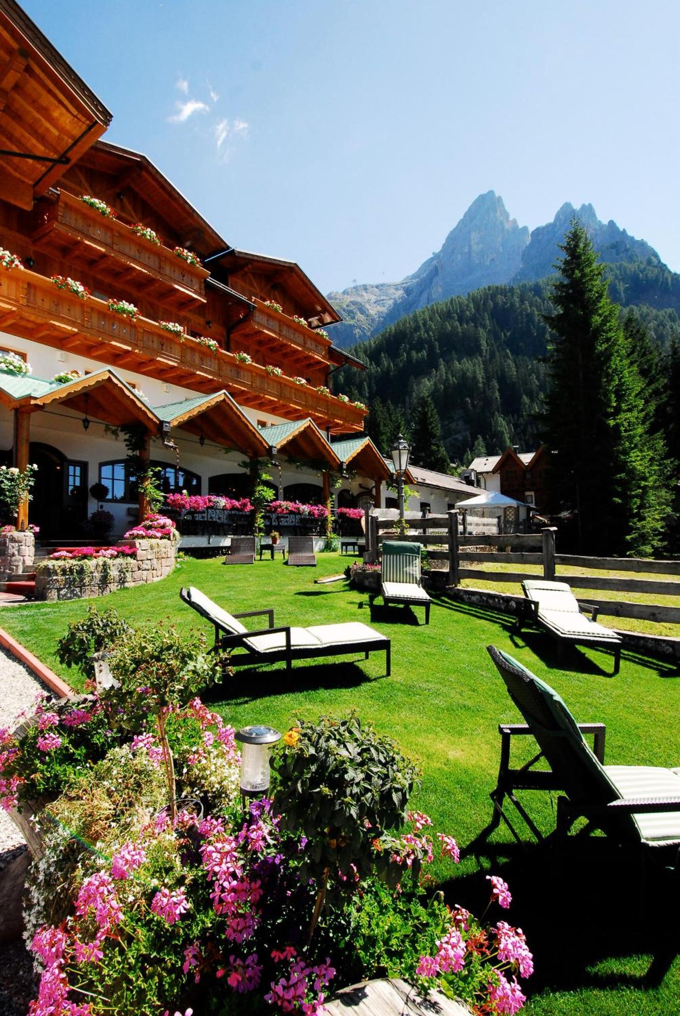Hotel Stalon Alpine Chic (Adults Only) San Martino Di Castrozza Exterior photo