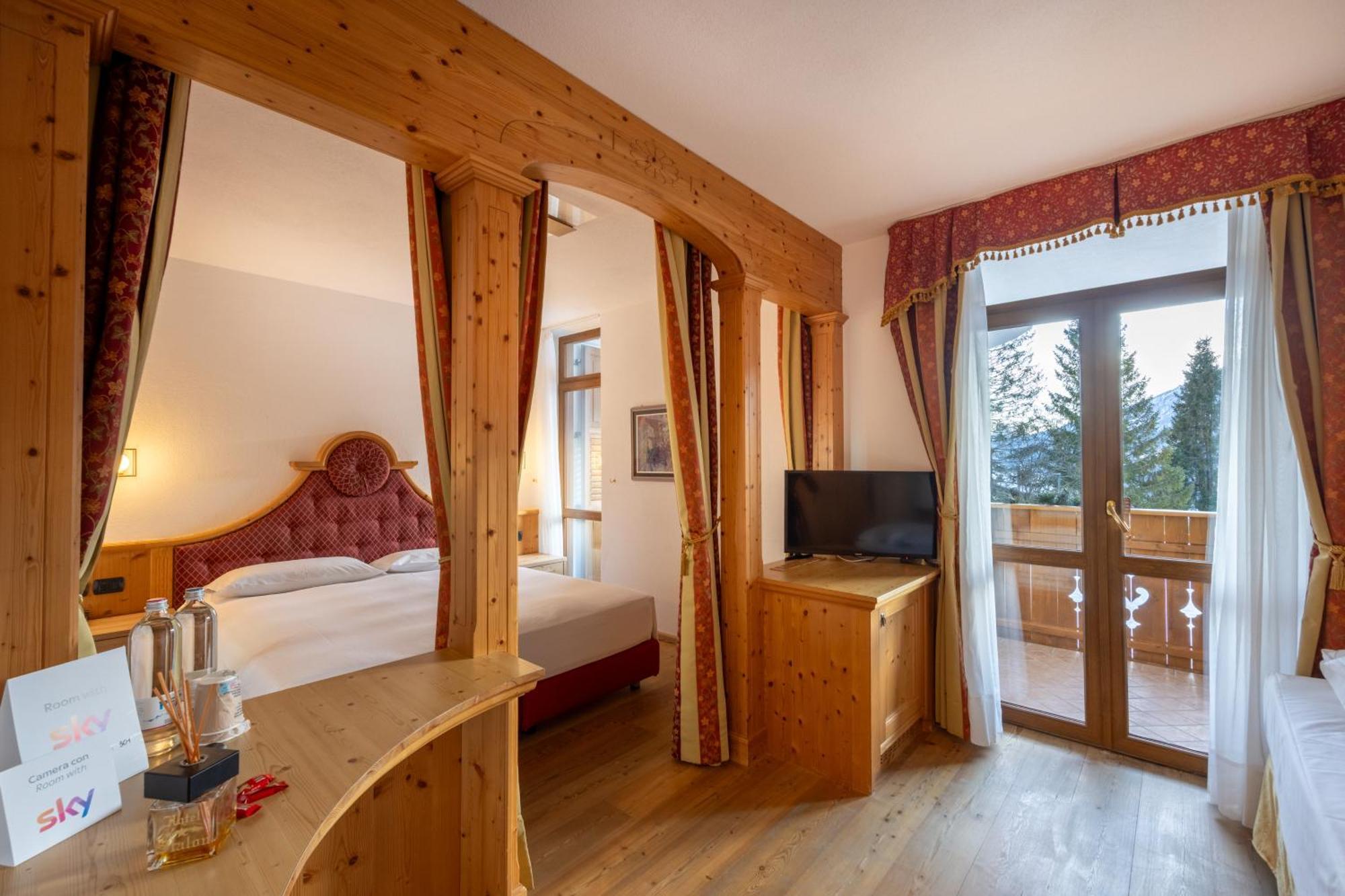 Hotel Stalon Alpine Chic (Adults Only) San Martino Di Castrozza Exterior photo