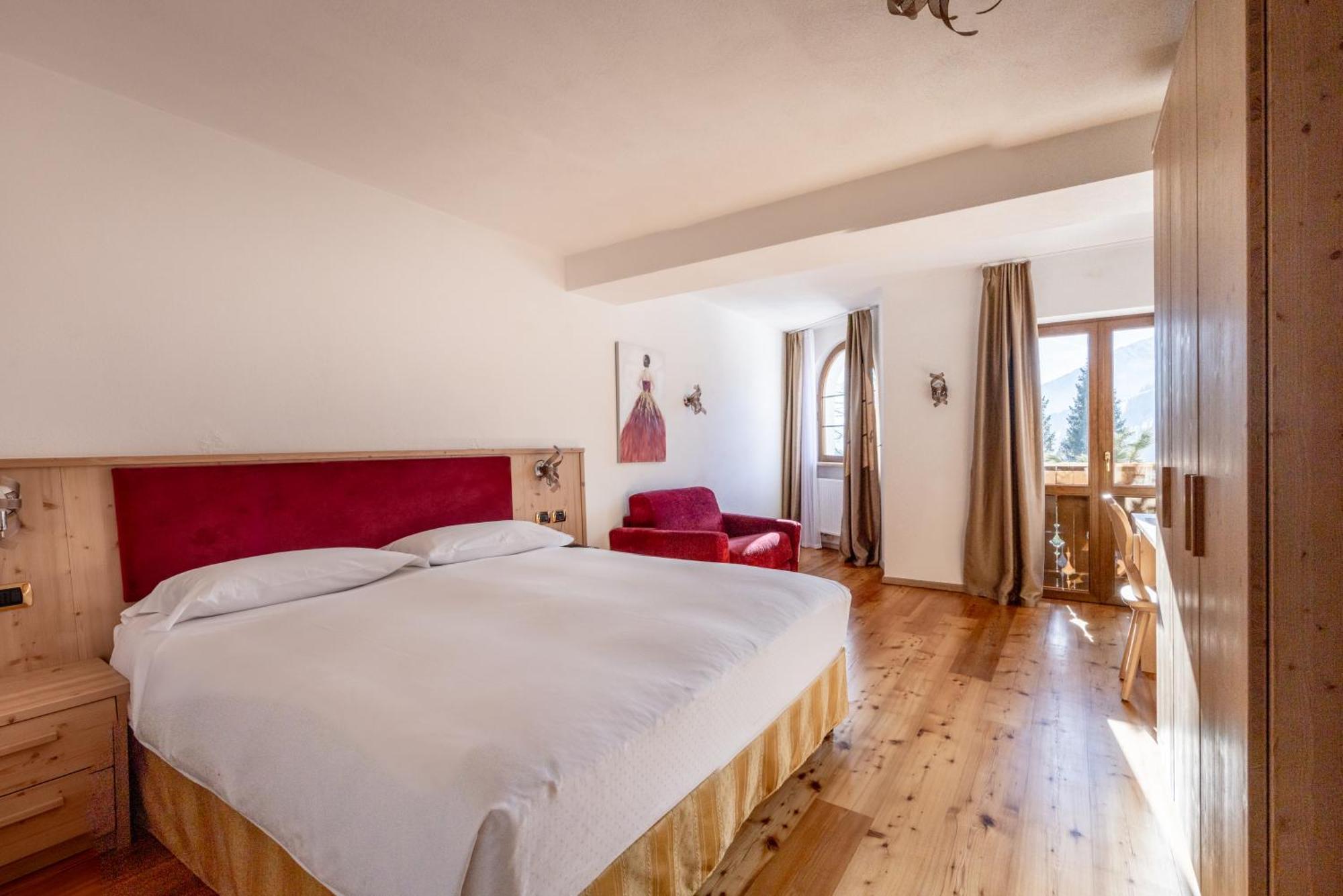Hotel Stalon Alpine Chic (Adults Only) San Martino Di Castrozza Exterior photo