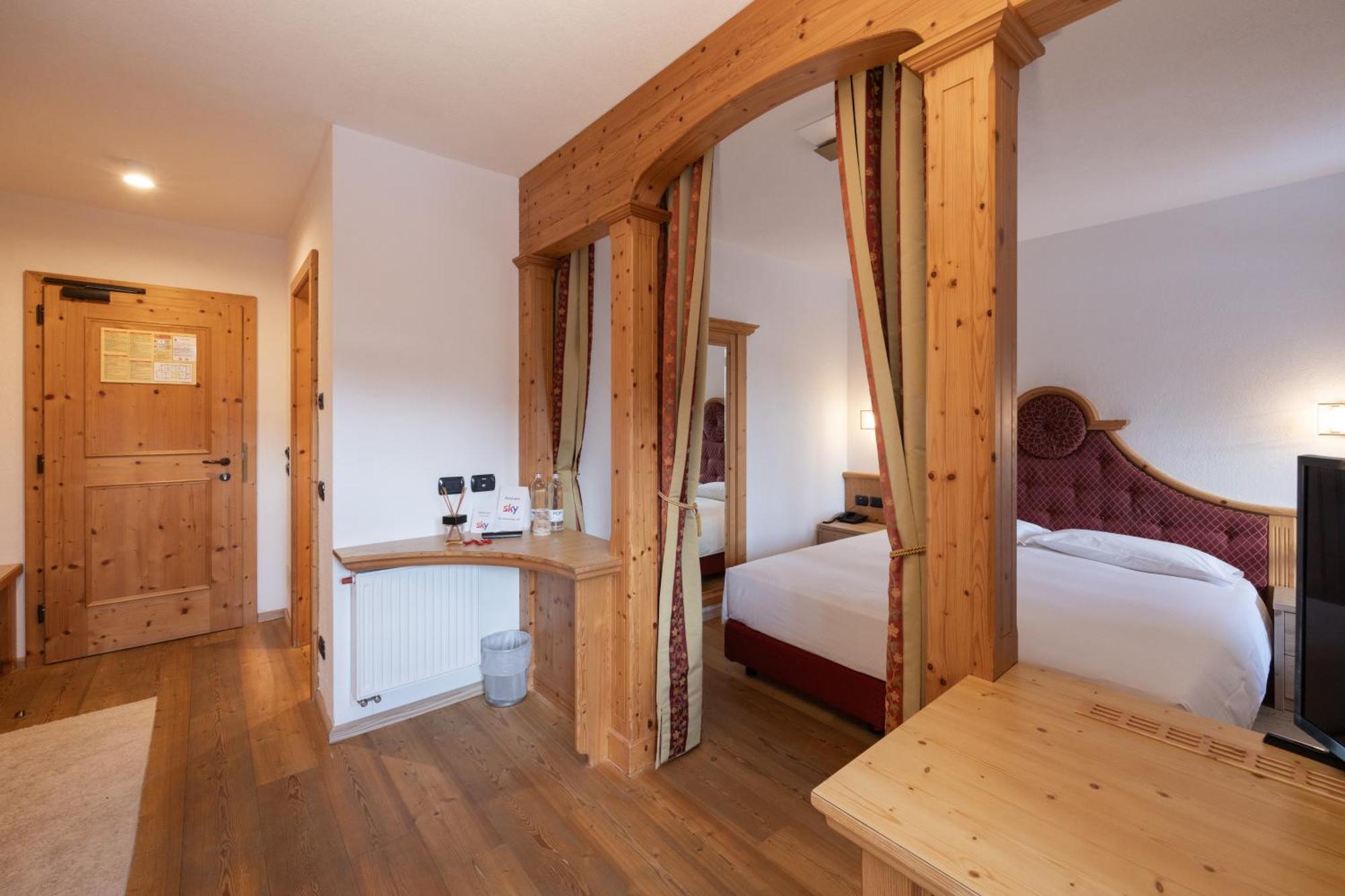 Hotel Stalon Alpine Chic (Adults Only) San Martino Di Castrozza Exterior photo